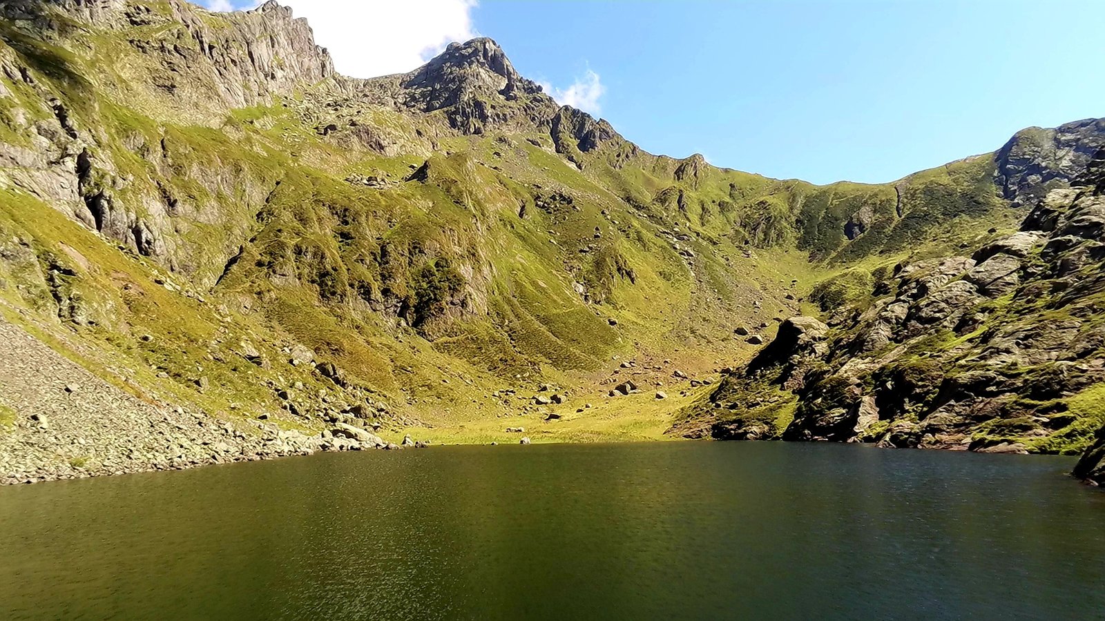 Pizzo dei Tre Signori, Lago di Sasso