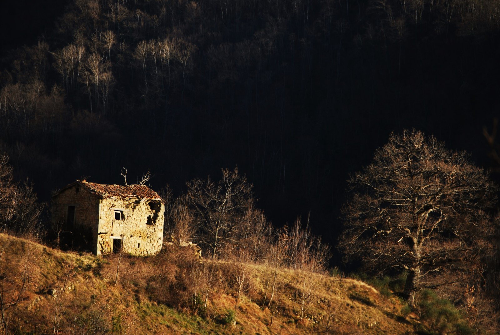 paesi diroccati e borghi antichi abruzzo